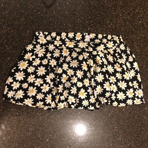 Xhilaration Black Skort with Flowers